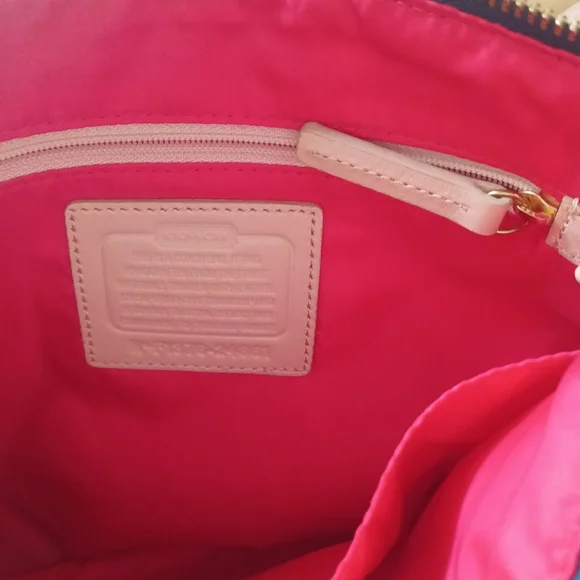 Coach Legacy Weekend Signature Hippie nylon Light Blue🩵teal F24861 1941 Colorb - Picture 10 of 10